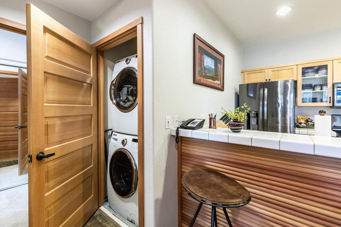 201-Shirley-Cyn-Rd-Unit-705-Olympic-Valley-CA-96146-USA-029-013-Laundry-MLS_Size